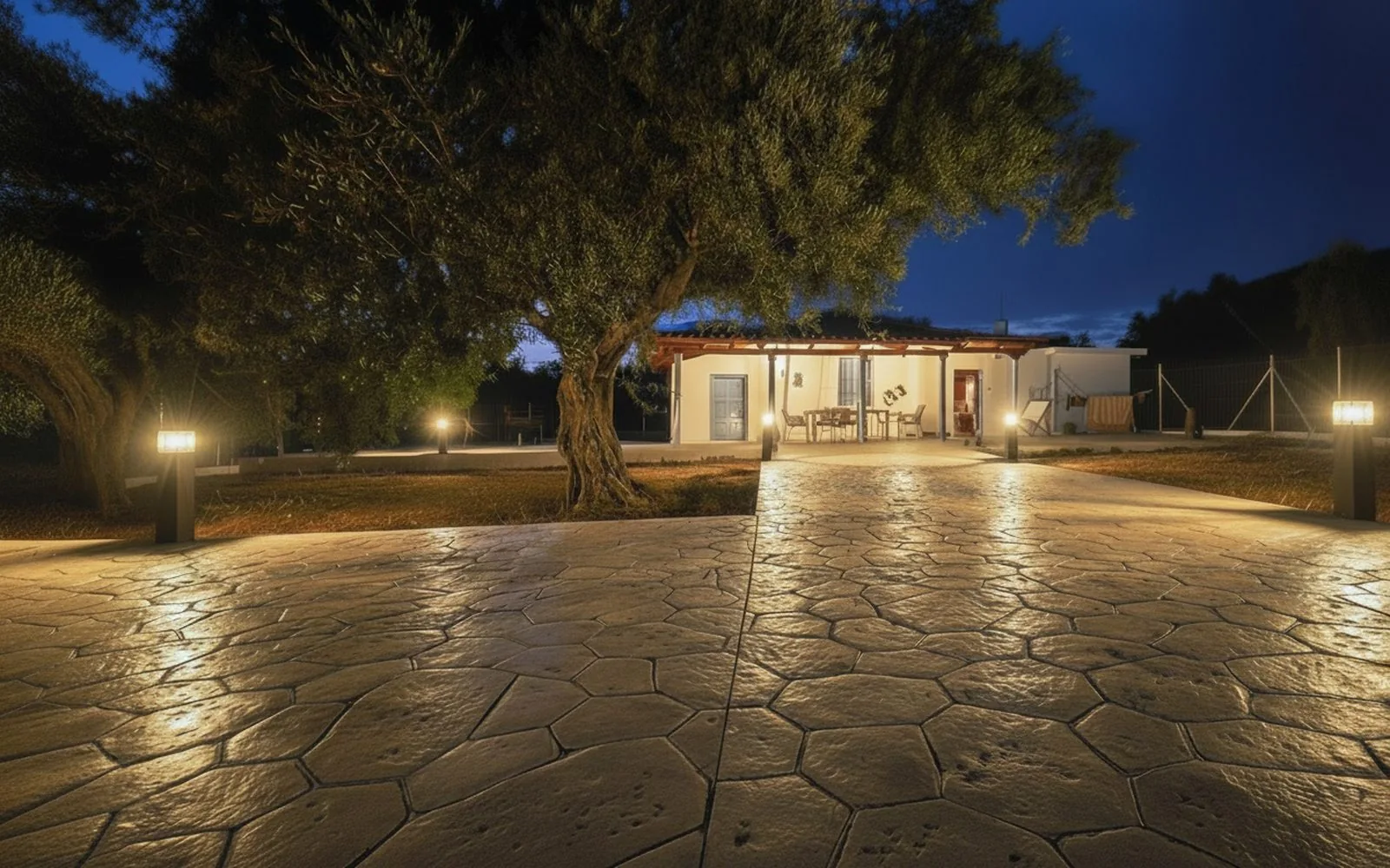 Navarino Greek House, 
